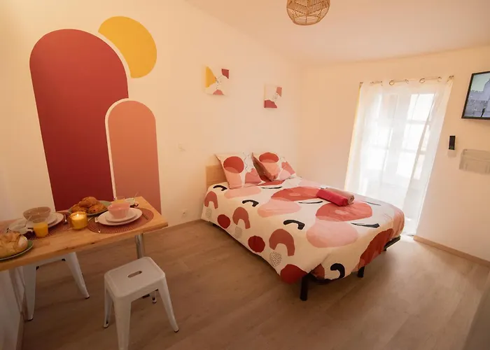 Tout Confort ! Centre-Ville, Climatisation, Parking, Wifi, Calme, Tv
